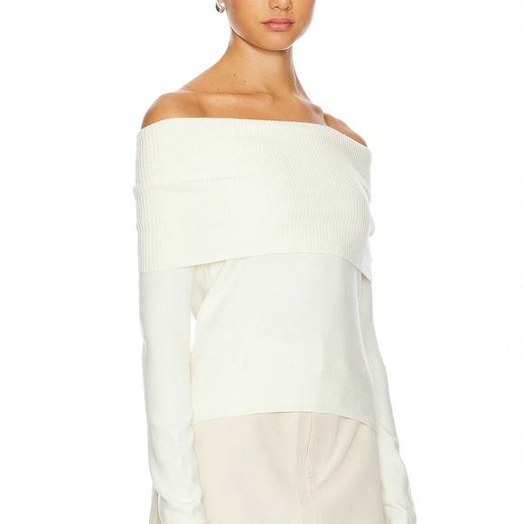 Brand New - John + Jenn Damon Top in Snowfall 🤍✨ - Picture 15 of 15